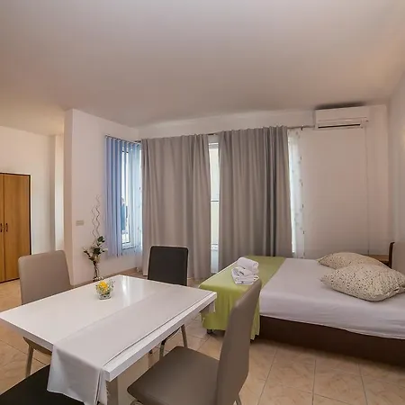 Apartman Obala アパート